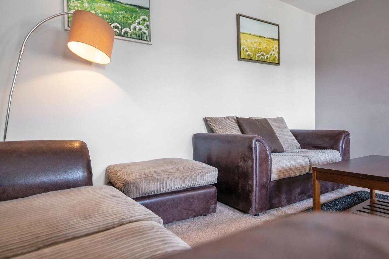 Apartment Glovers - Charming 3 Bed Retreat Near Centre